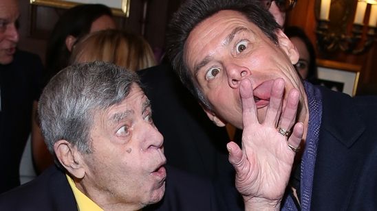 Imagem da notícia Jim Carrey homenageia Jerry Lewis em obituário: "Ele é parte da minha maquiagem"