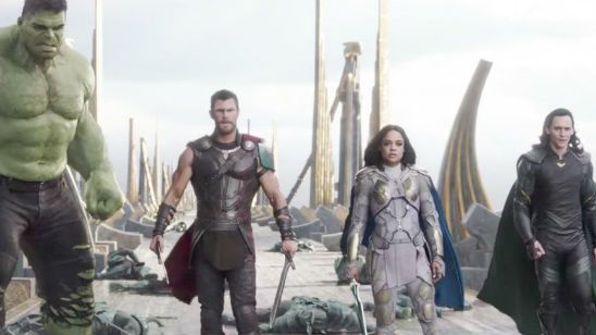 Imagem da notícia Thor: Ragnarok reúne um time inusitado de heróis em novo comercial