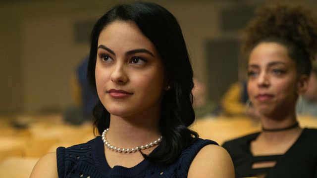 Imagem da notícia Riverdale: Atriz de origem brasileira revela que sofreu preconceito racial em Hollywood