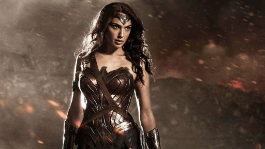 Imagem da notícia Gal Gadot explica como a Mulher-Maravilha foi modificada após Batman vs Superman