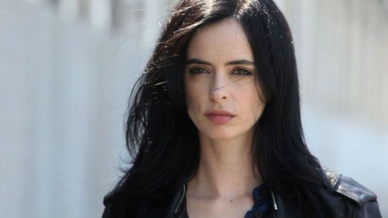 Imagem da notícia Estrela de Jessica Jones, Krysten Ritter lança seu primeiro livro