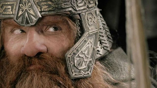John Rhys-Davies opina sobre série de TV de O Senhor dos Anéis: "Tolkien deve estar se revirando no túmulo"