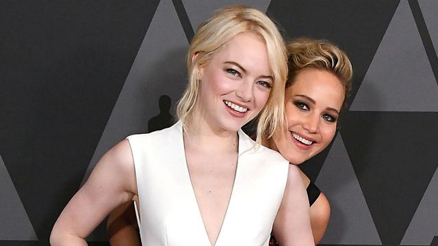 Jennifer Lawrence revela que perdeu papel em A Mentira e é zoada por Emma Stone