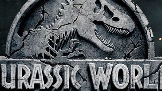 Jurassic World - Reino Ameaçado: Chris Pratt brinca com dinossauro no primeiro vídeo da sequência