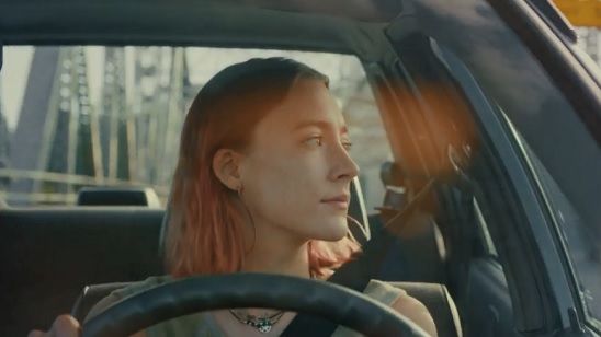 Imagem da notícia Lady Bird - A Hora de Voar: Cotado para o Oscar, filme de Greta Gerwig ganha novo trailer legendado