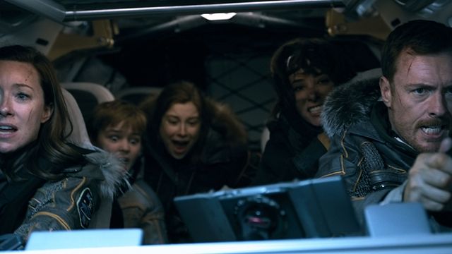Imagem da notícia Perdidos no Espaço: Reboot da Netflix ganha teaser e data de estreia