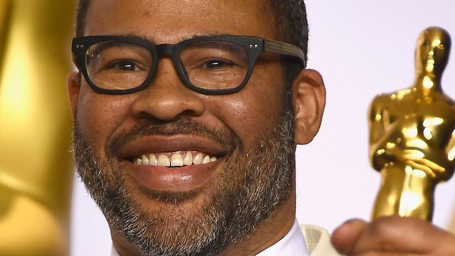 Imagem da notícia Oscar 2018: Jordan Peele é o primeiro negro a vencer o prêmio de melhor roteiro