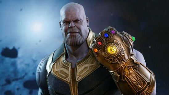 Imagem da notícia Vingadores - Guerra Infinita: Figura de ação do Thanos traz vilão com todas as Joias do Infinito na Manopla