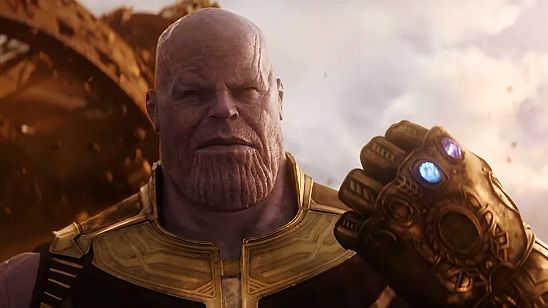 Imagem da notícia Vingadores: Guerra Infinita quase recriou cena clássica de Thanos nos quadrinhos