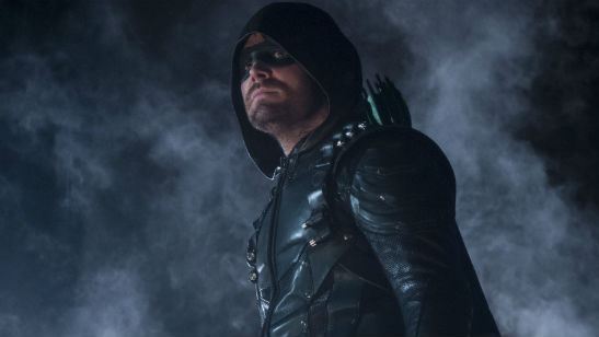 Arrow: Produtor explica trágica morte do final da sexta temporada