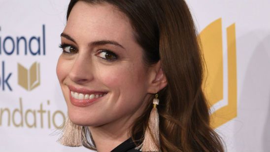 Imagem da notícia Netflix compra os direitos de filme protagonizado por Anne Hathaway e comandado pela diretora de Mudbound 