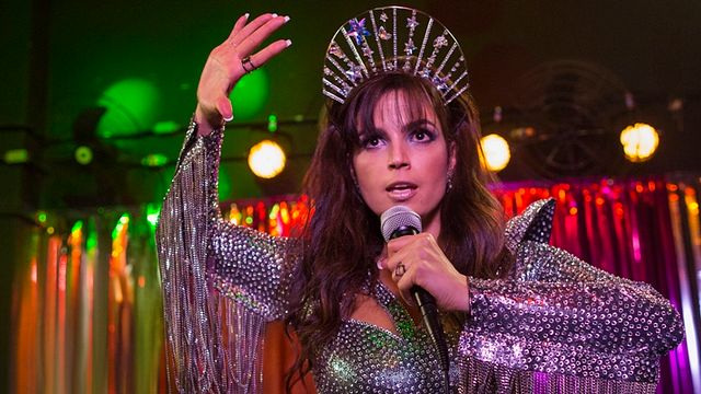 Imagem da notícia Samantha! ganha trailer completo com Emanuelle Araújo, Douglas Silva e.... Gretchen! 