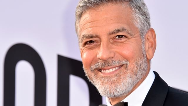 George Clooney sofre acidente durante as filmagens da série Catch-22