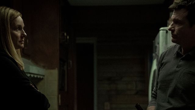 Imagem da notícia Ozark: Marty Bryde enfrenta novos perigos no trailer da segunda temporada