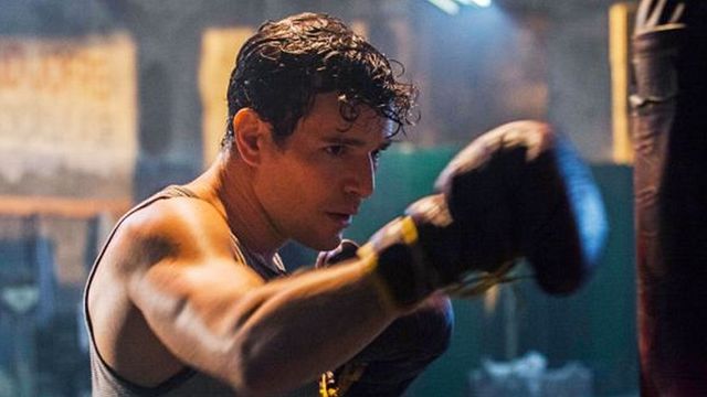 Imagem da notícia 10 Segundos para Vencer: Daniel de Oliveira está disposto a tudo para conquistar o cinturão em trailer da biografia