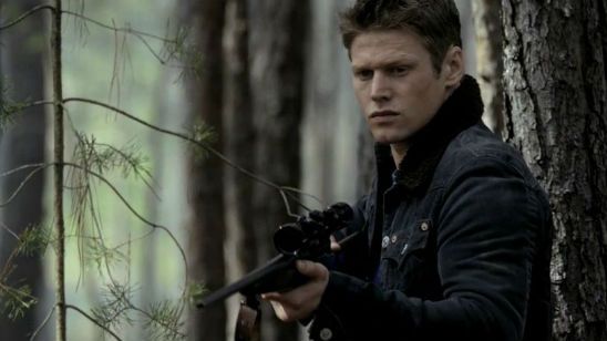 Imagem da notícia Legacies: Matt Donovan, de The Vampire Diaries, retorna em foto inédita do spin-off