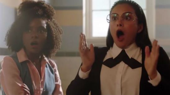 Imagem da notícia Riverdale viaja para os anos 90 em teaser do episódio flashback