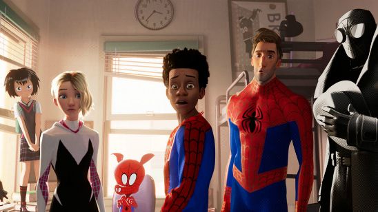 Imagem da notícia Homem-Aranha no Aranhaverso: Novo teaser apresenta diferentes versões do herói