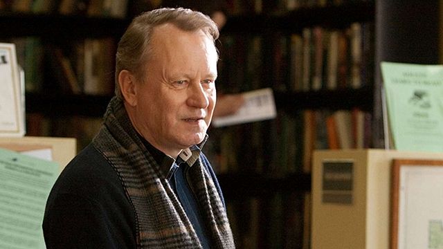 Imagem da notícia Vingadores 4: Teoria de fã explica que o astrofísico Erik Selvig já sabia sobre o futuro do universo Marvel