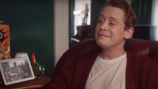 Imagem da notícia Macaulay Culkin recria cenas de Esqueceram de Mim em comercial natalino