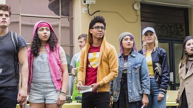 Imagem da notícia Runaways: Elenco explica como a 2ª temporada é mais arriscada e cheia de ação (Entrevista)