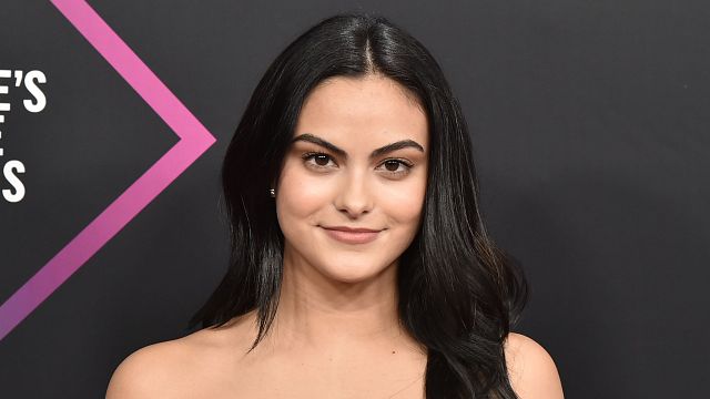 Imagem da notícia Camila Mendes, de Riverdale, é escalada em novo filme da Netflix 