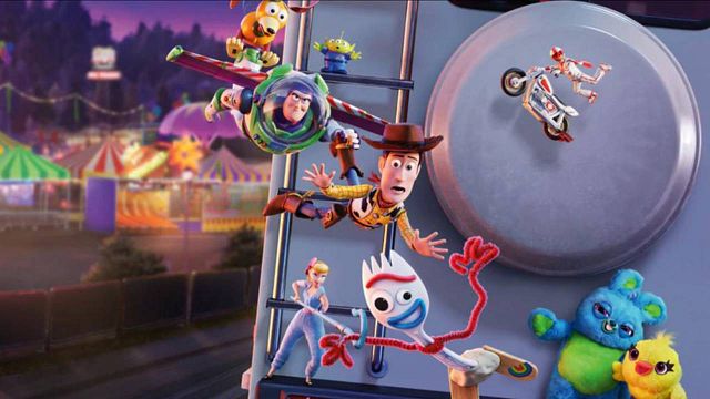 Imagem da notícia Toy Story 4: Trailer final mostra os brinquedos ao resgate