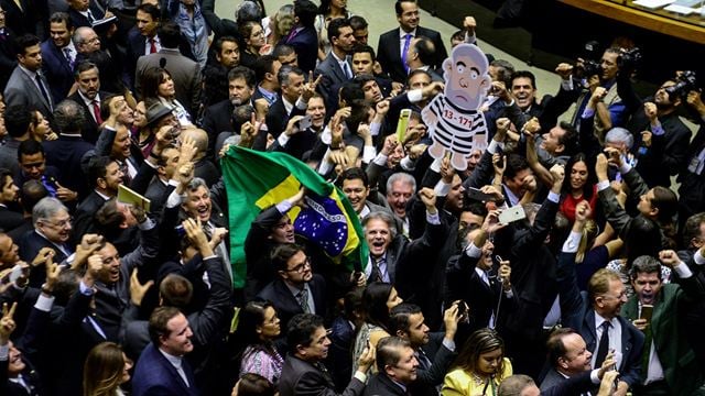Democracia em Vertigem: Documentário sobre impeachment de Dilma ganha primeiro trailer