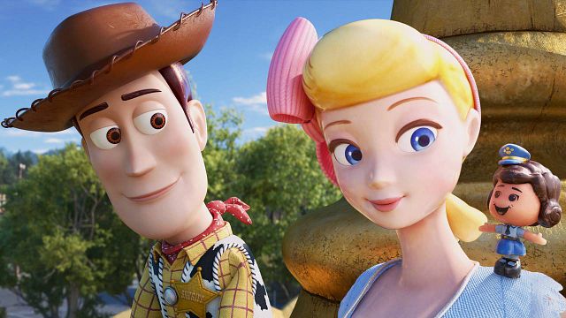 Imagem da notícia Toy Story 4: Diretor e produtores falam sobre o dia em que Keanu Reeves subiu na mesa para imitar Duke Caboom (Exclusivo)