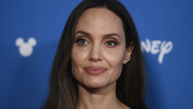 Imagem da notícia Angelina Jolie quer participar da franquia Star Wars
