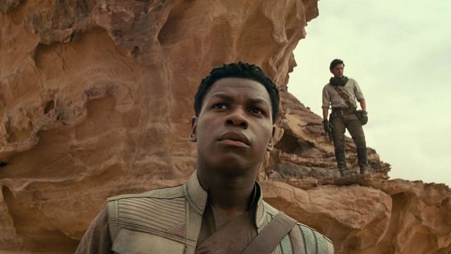 Imagem da notícia Star Wars: John Boyega confessa ter perdido o roteiro de A Ascensão Skywalker que quase foi vendido na internet