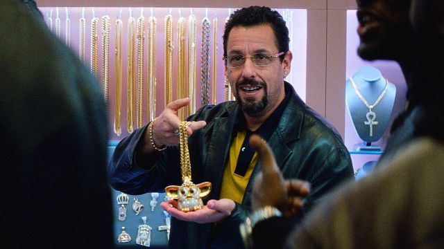 Imagem da notícia Novo filme de Adam Sandler é o 7º longa com mais palavrões da história