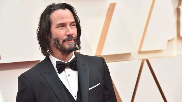 Imagem da notícia Keanu Reeves vai leiloar chamada de vídeo com fã