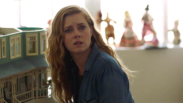 Imagem da notícia Netflix escala Amy Adams para nova minissérie