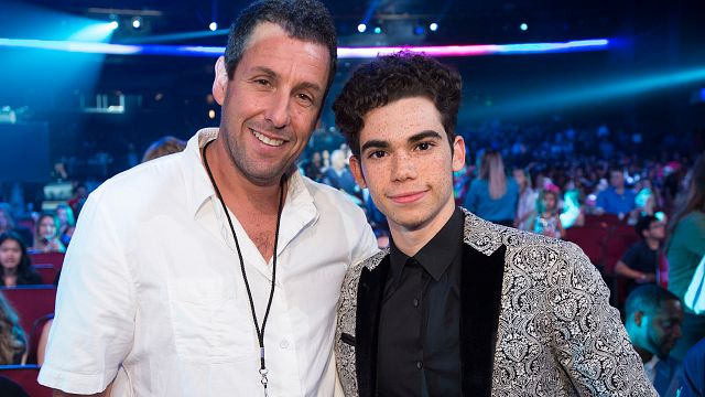 Imagem da notícia O Halloween do Hubie: Novo filme de Adam Sandler na Netflix traz homenagem para Cameron Boyce