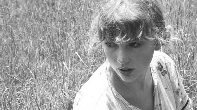 Imagem da notícia Taylor Swift lança filme do álbum Folklore na Disney+