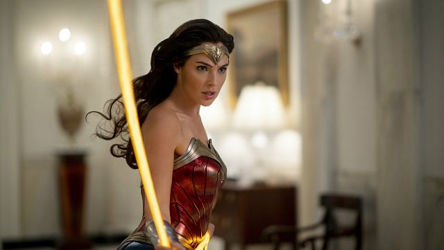 Imagem da notícia Mulher-Maravilha 1984: Entenda a origem bizarra da pedra que faz Steve Trevor retornar