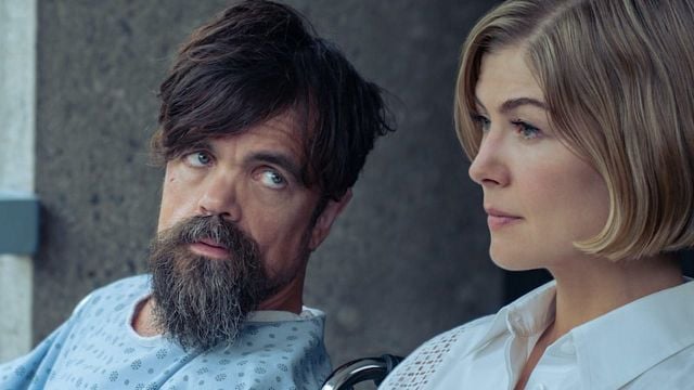 Imagem da notícia Eu Me Importo: Por que o filme da Netflix teve aquele final?