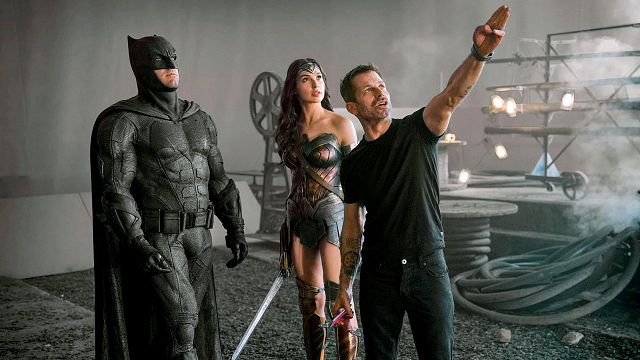 Imagem da notícia Zack Snyder escolheu não ser pago para lançar Snyder Cut de Liga da Justiça