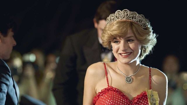 Globo de Ouro 2021: Emma Corrin, de The Crown, está "comovida" por Príncipe Harry assistir a sua atuação