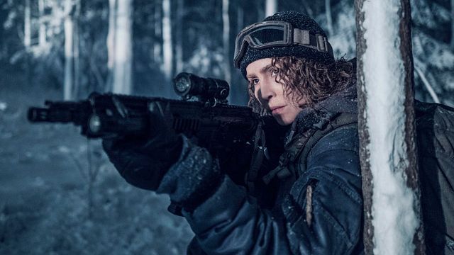 Imagem da notícia Caranguejo Negro na Netflix: Filme de guerra com Noomi Rapace imagina um mundo pós-apocalipse