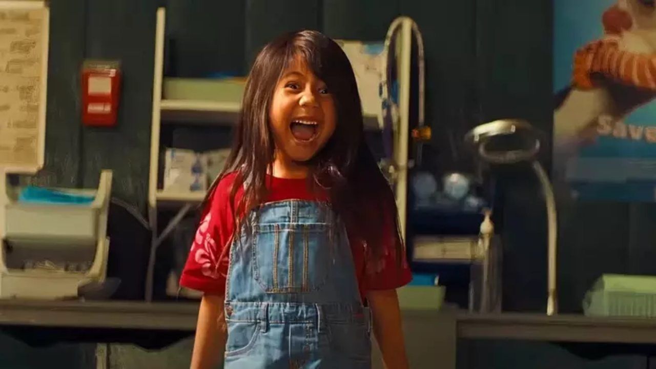 Maia Kealoha como Lilo