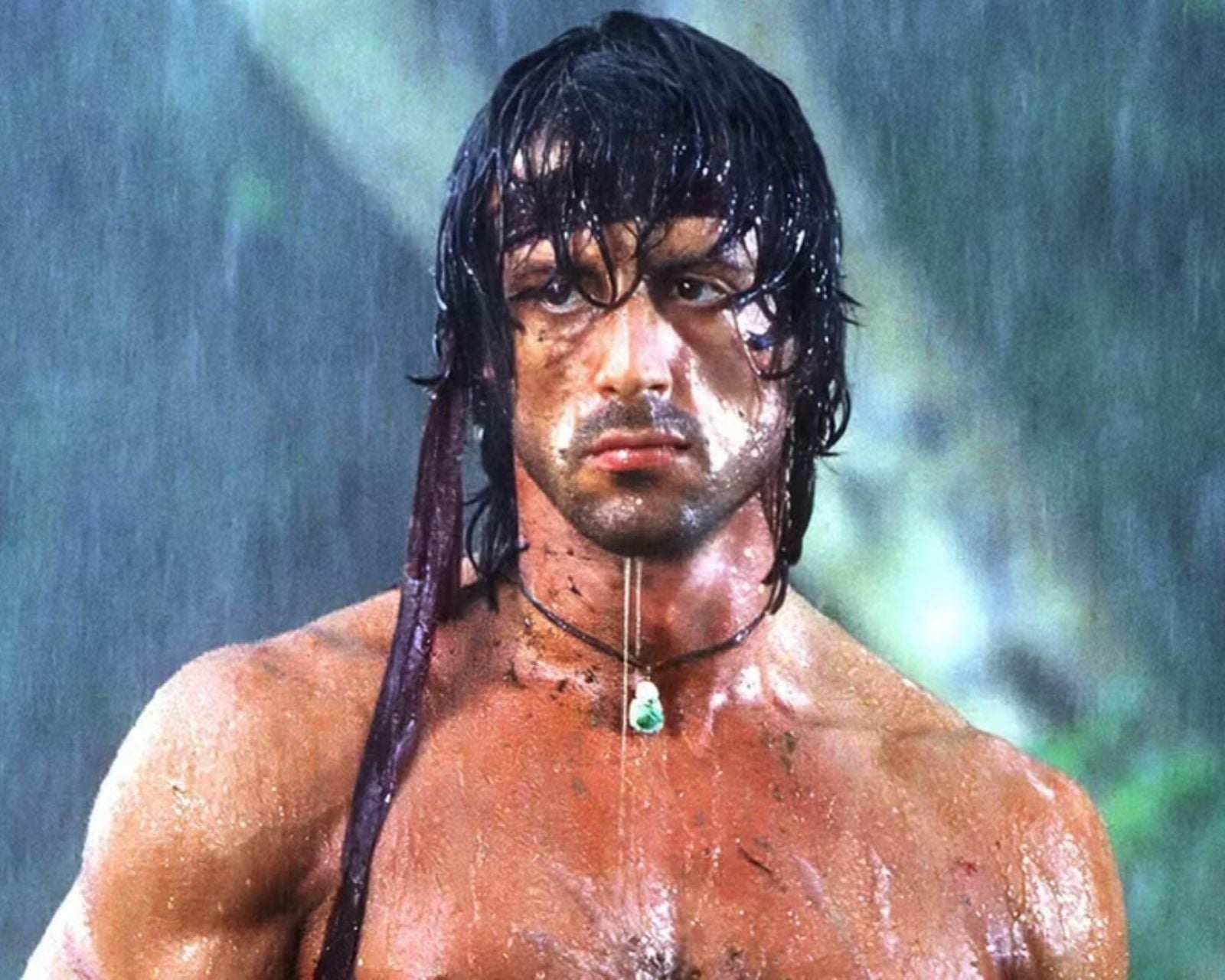 Sylvester Stallone como Rambo.