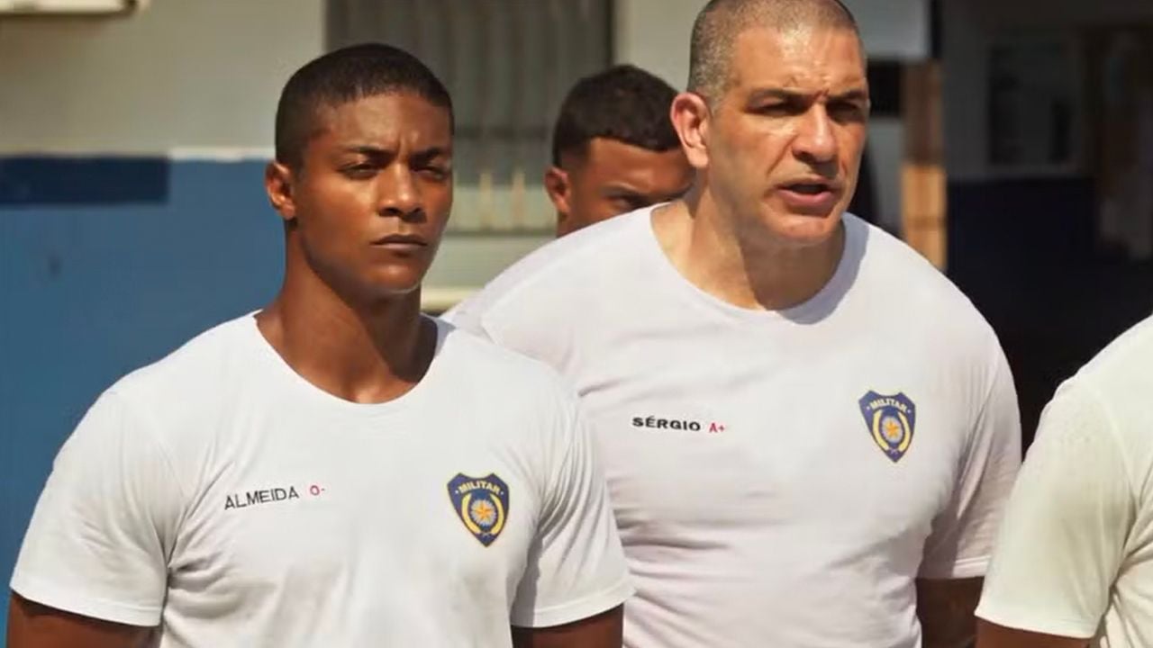 Marlon (Humberto Morais) se torna policial