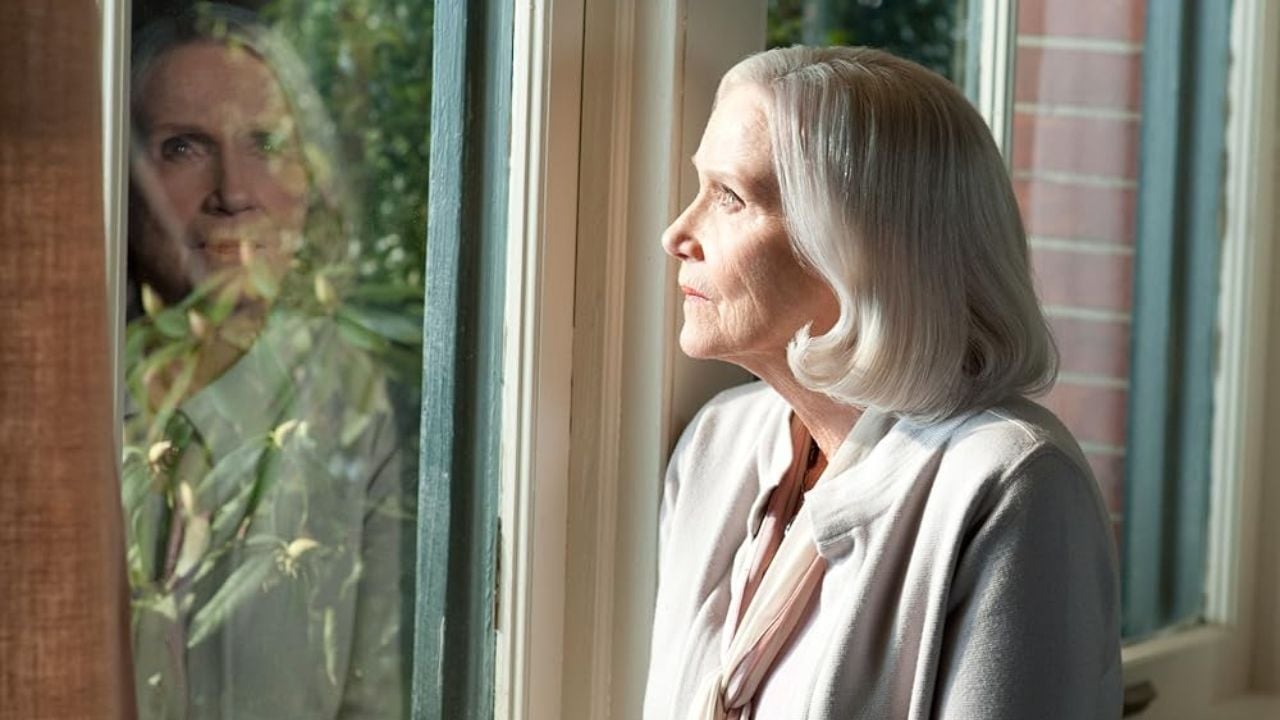 101 anos, 1 Oscar, 2 estrelas na Calçada da Fama de Hollywood: Ela é o ícone do cinema há mais tempo na ativa e ainda encantou o público no palco do Oscar há 8 anos