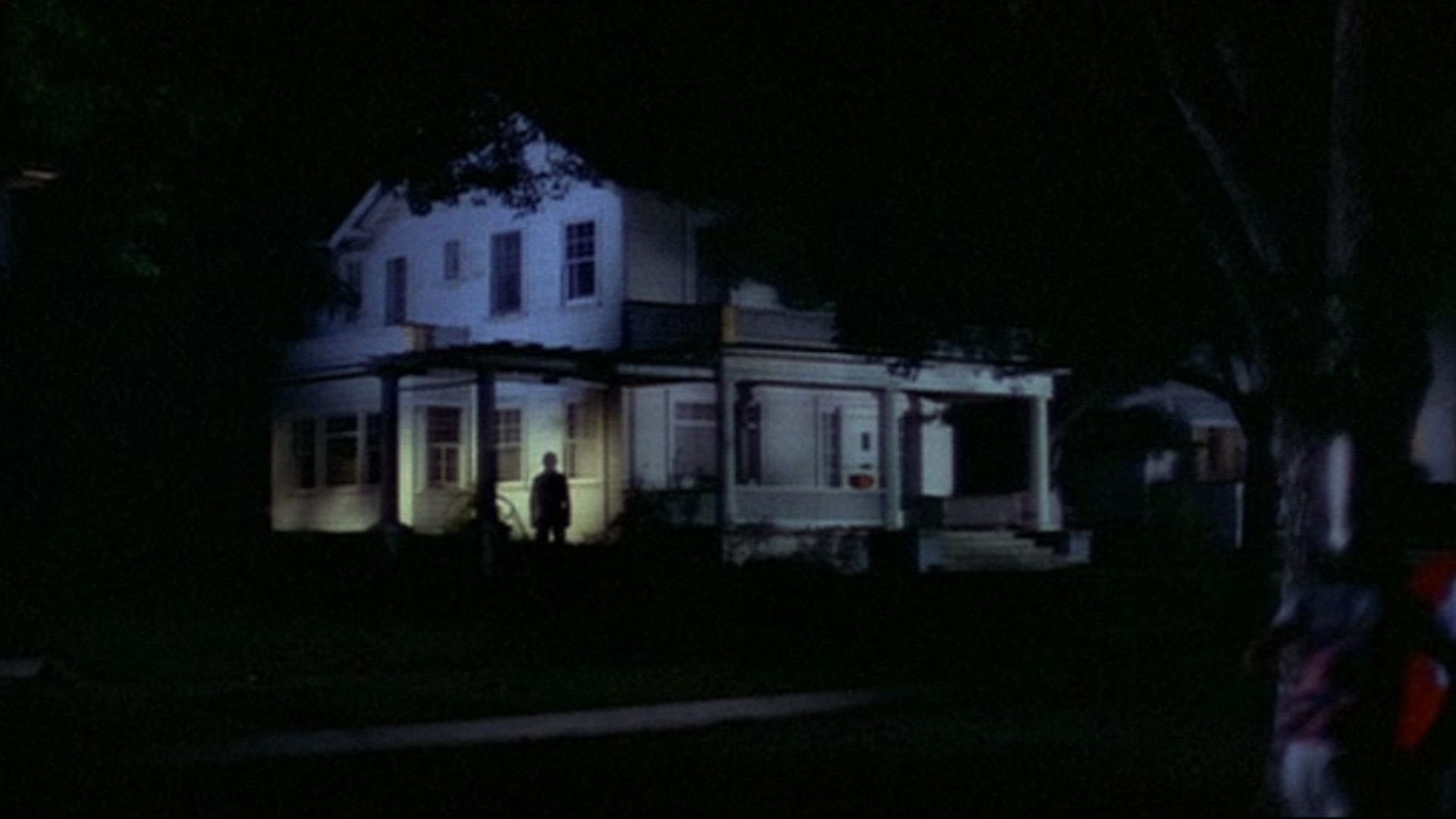 Halloween: 7 casas reais retratadas e usadas em filmes de terror - Casa e  Jardim