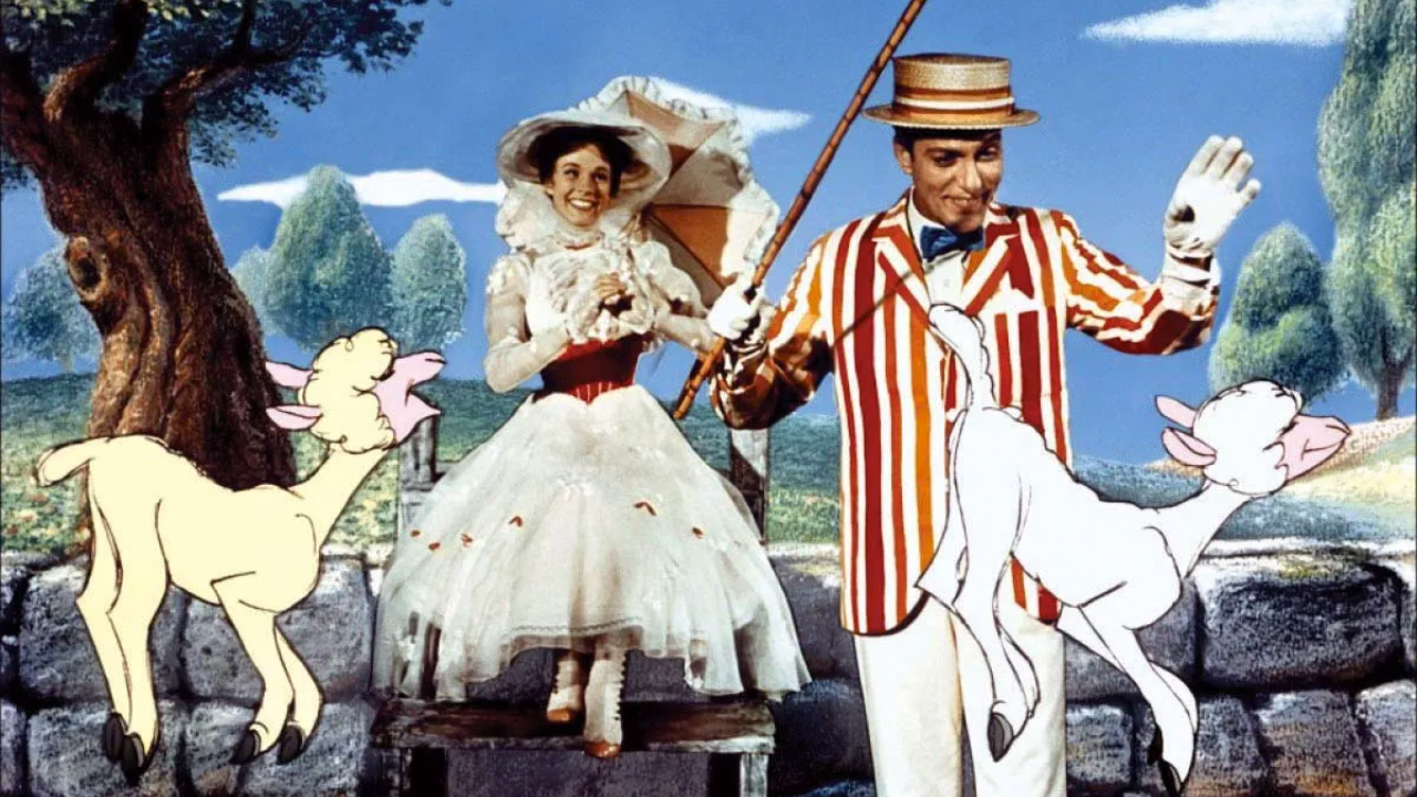 Julie Andrews e Dick Van Dyke (Bert) em cena de Mary Poppins.