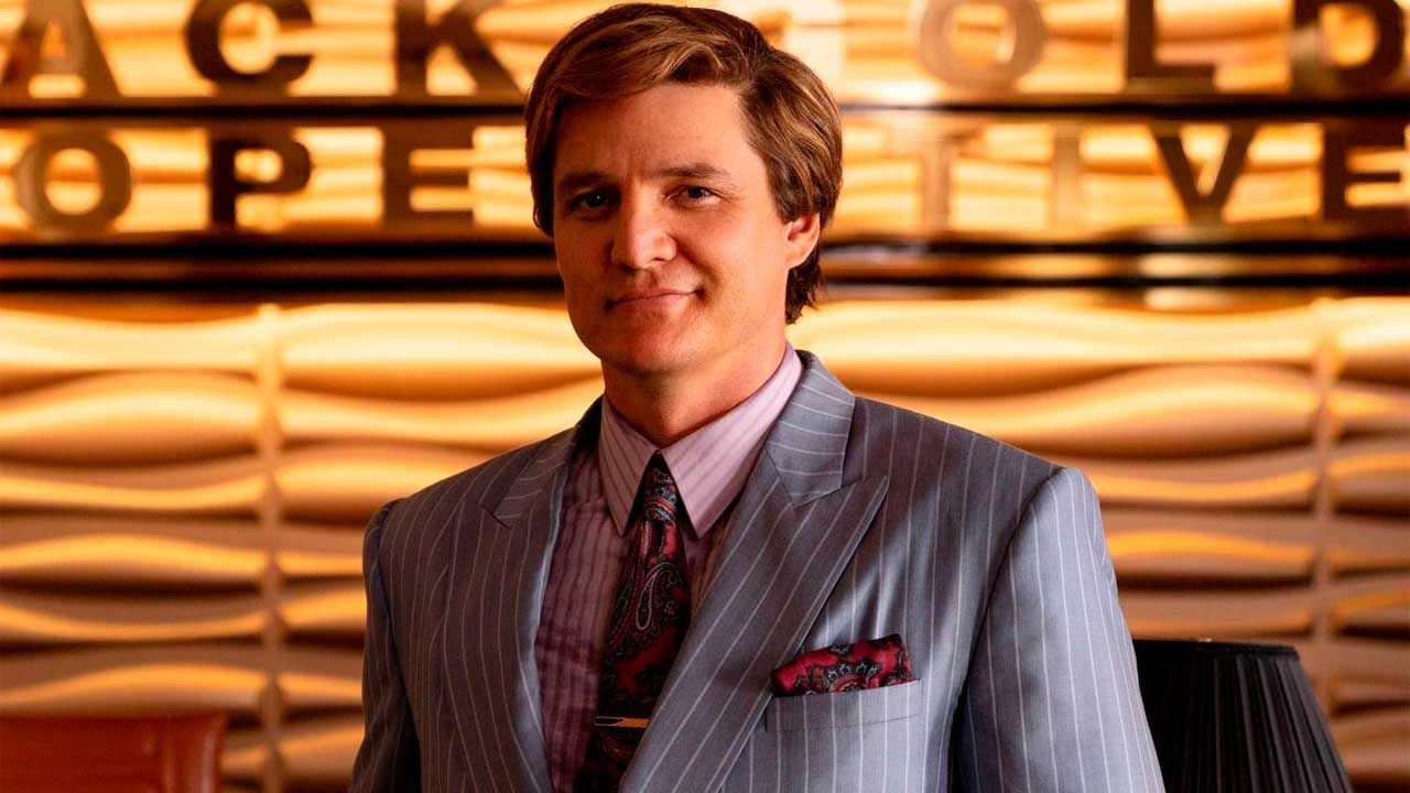 Pedro Pascal como Maxwell Lord