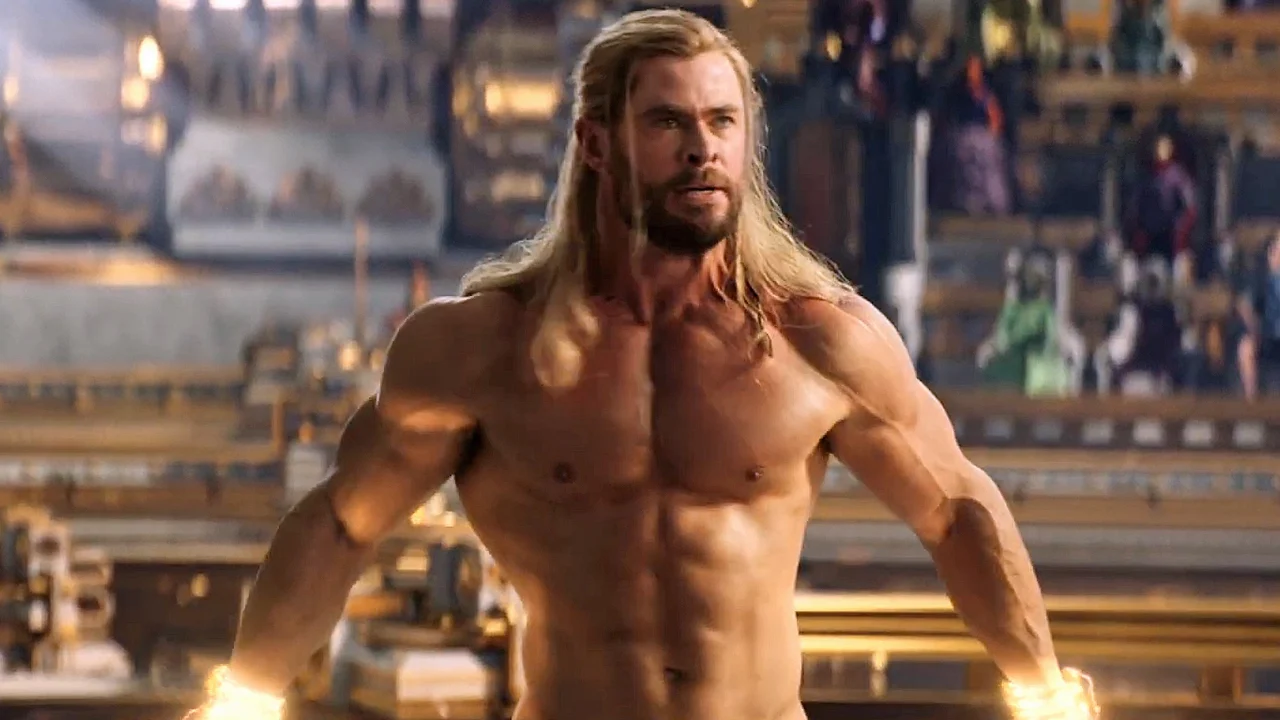 Chris Hemsworth em Thor: Amor e Trovão