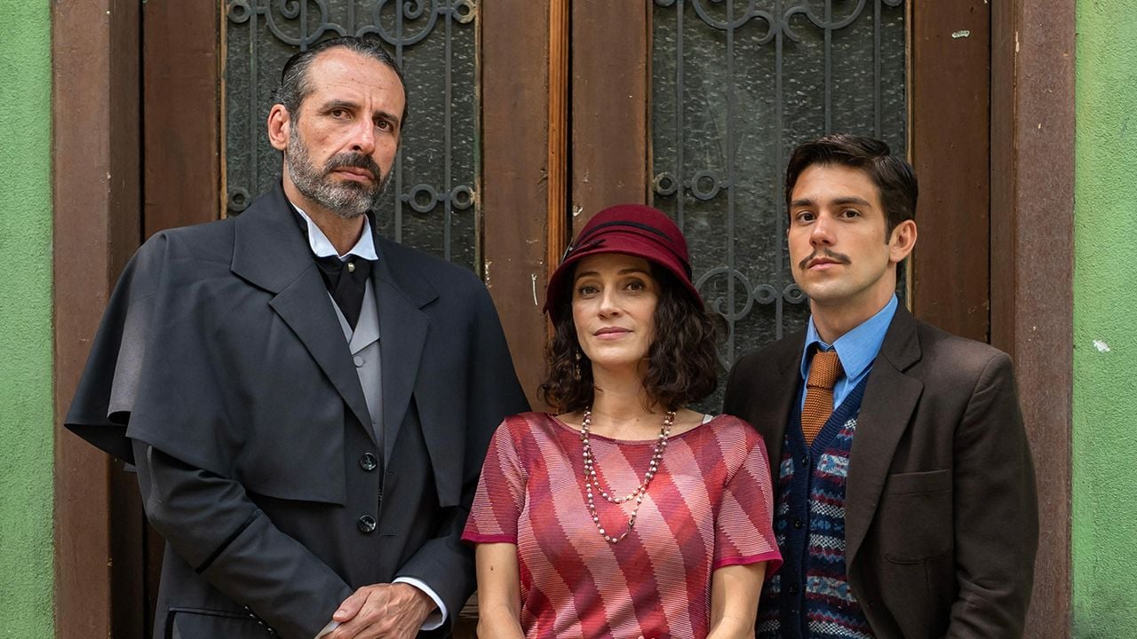 Fortunato (César Ferrario), Maria Helena (Quitéria Kelly) e Manoel (Daniel Rangel)